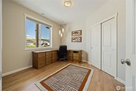 472 Sunny Brooke Lane Chelan WA 98816
