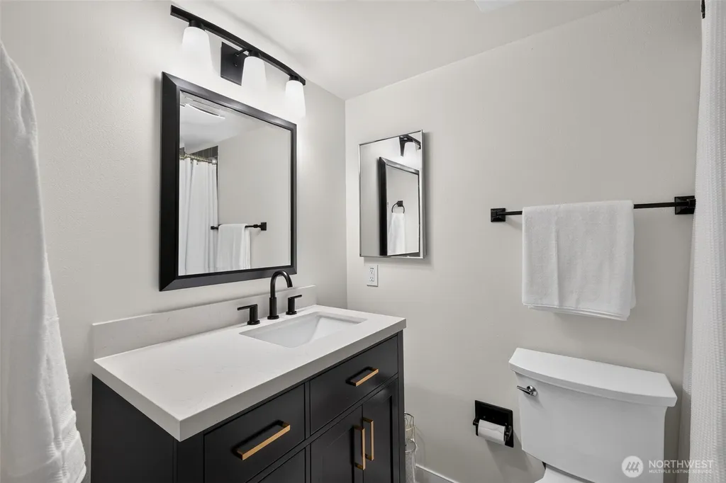 1220 6th Avenue S Edmonds WA 98020