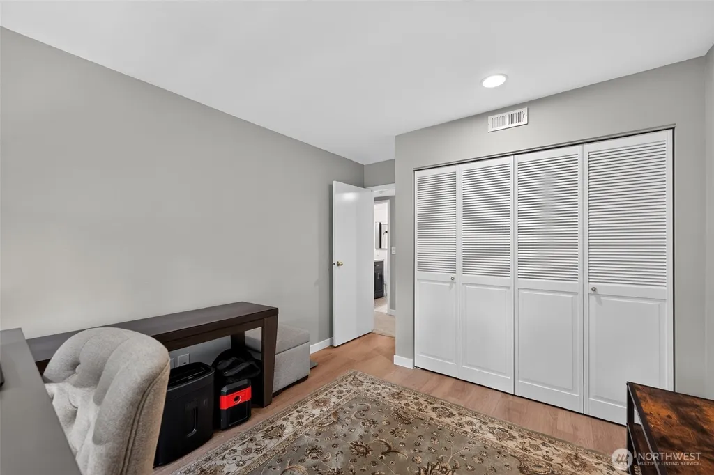 1220 6th Avenue S Edmonds WA 98020