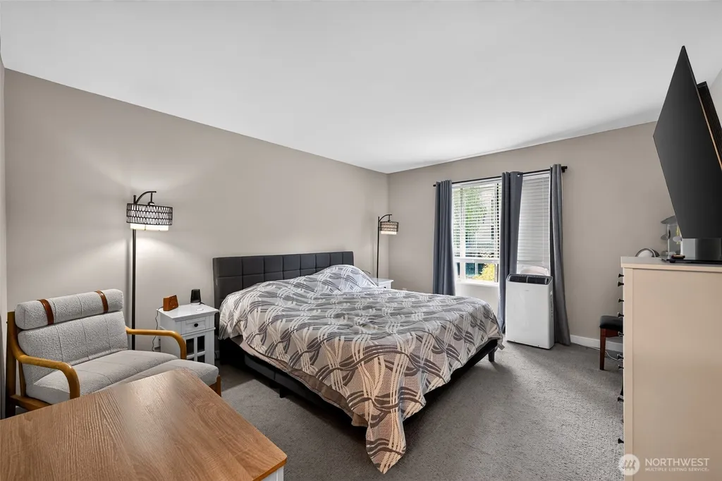 1220 6th Avenue S Edmonds WA 98020