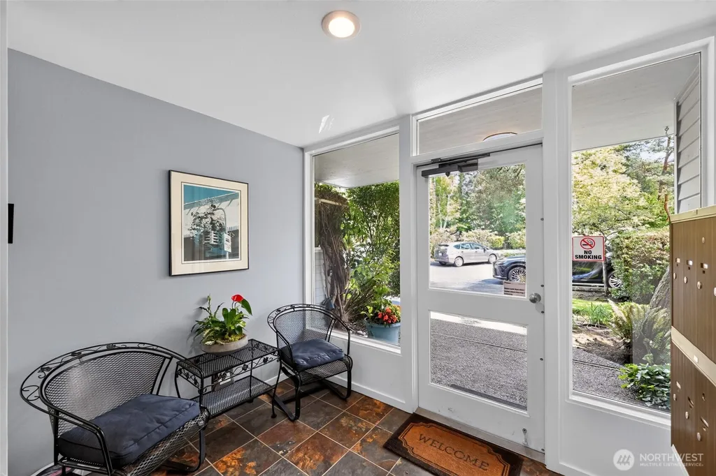 1220 6th Avenue S Edmonds WA 98020