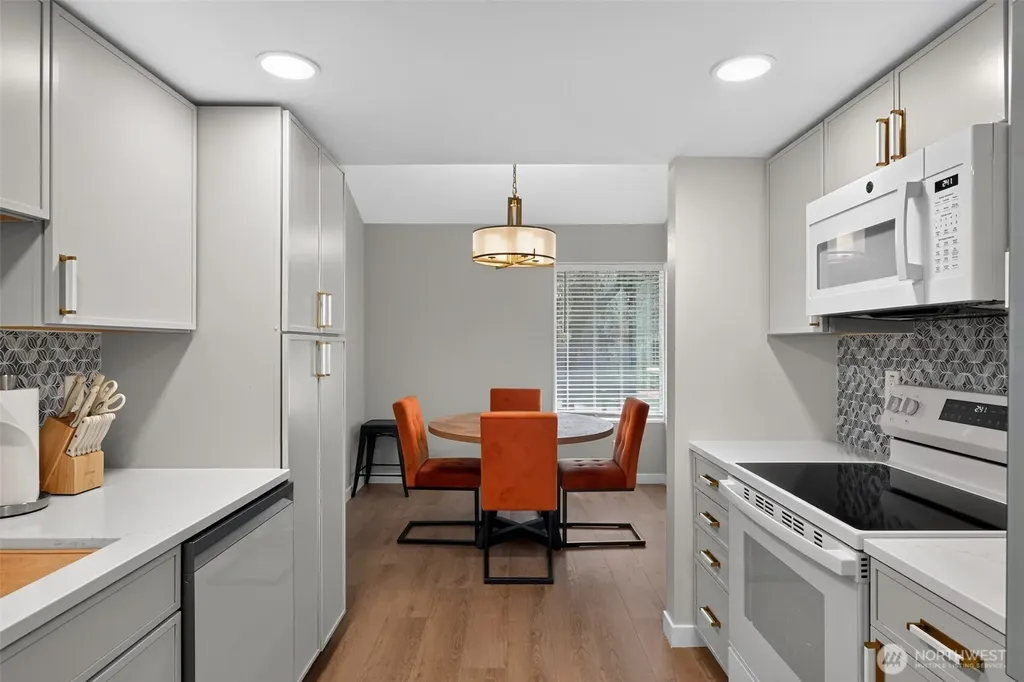 1220 6th Avenue S Edmonds WA 98020