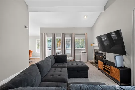 1220 6th Avenue S Edmonds WA 98020