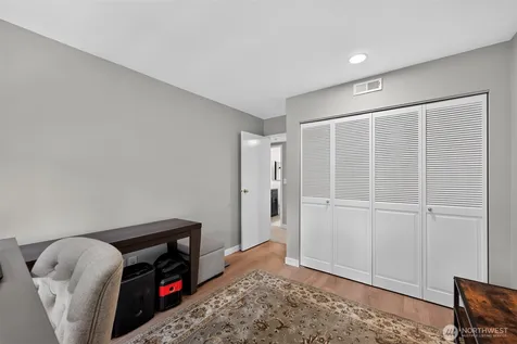 1220 6th Avenue S Edmonds WA 98020