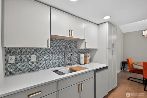 1220 6th Avenue S Edmonds WA 98020