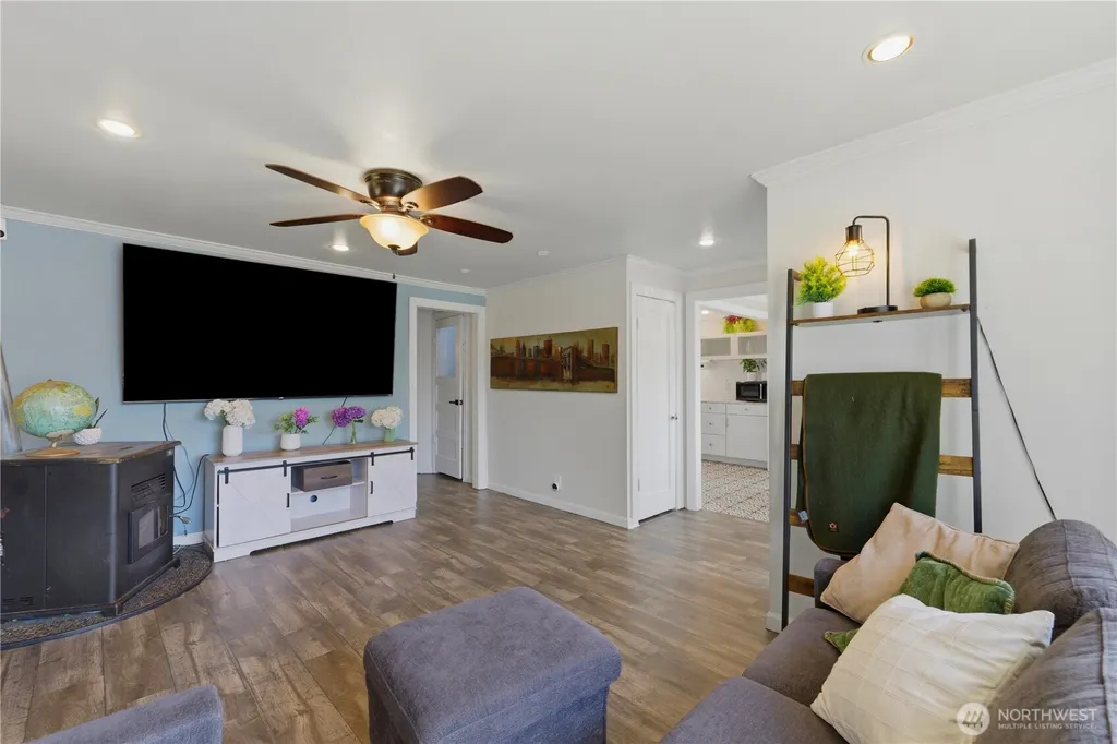 4844 W Sherman Heights Road Bremerton WA 98312