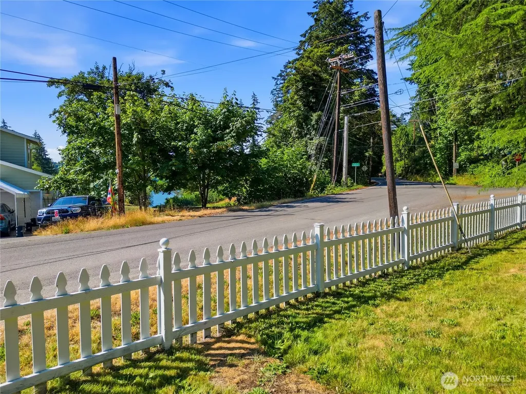 4844 W Sherman Heights Road Bremerton WA 98312