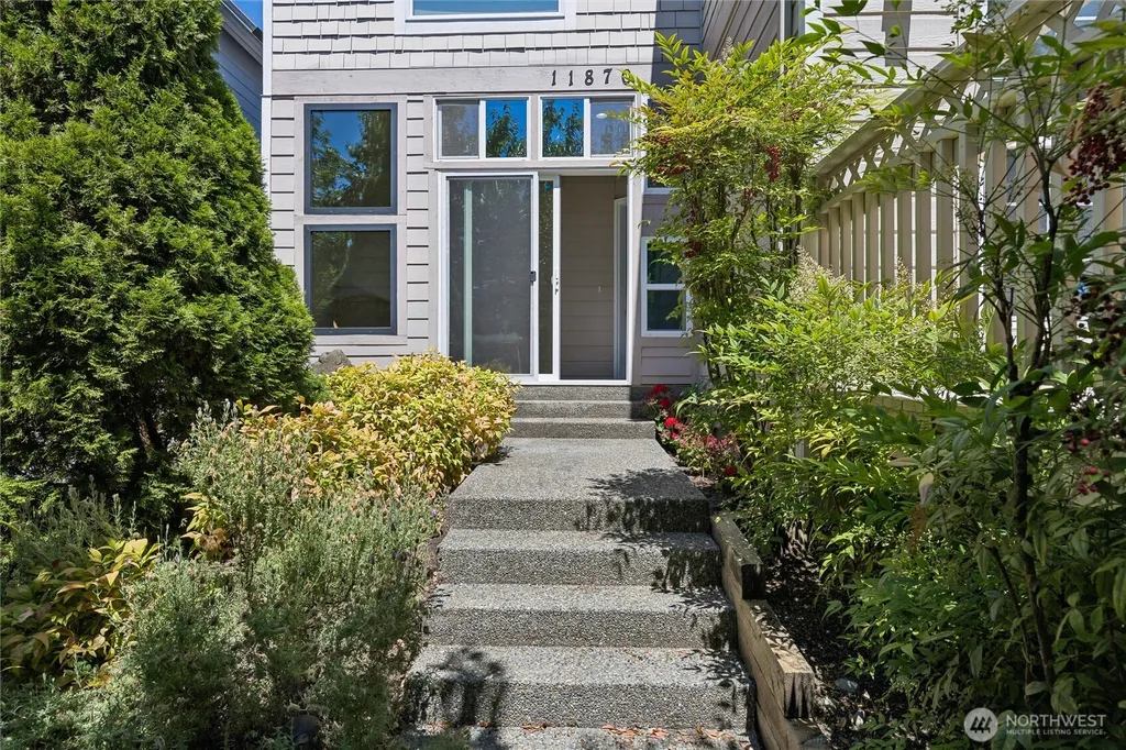 11870 SE 5th Street Bellevue WA 98005