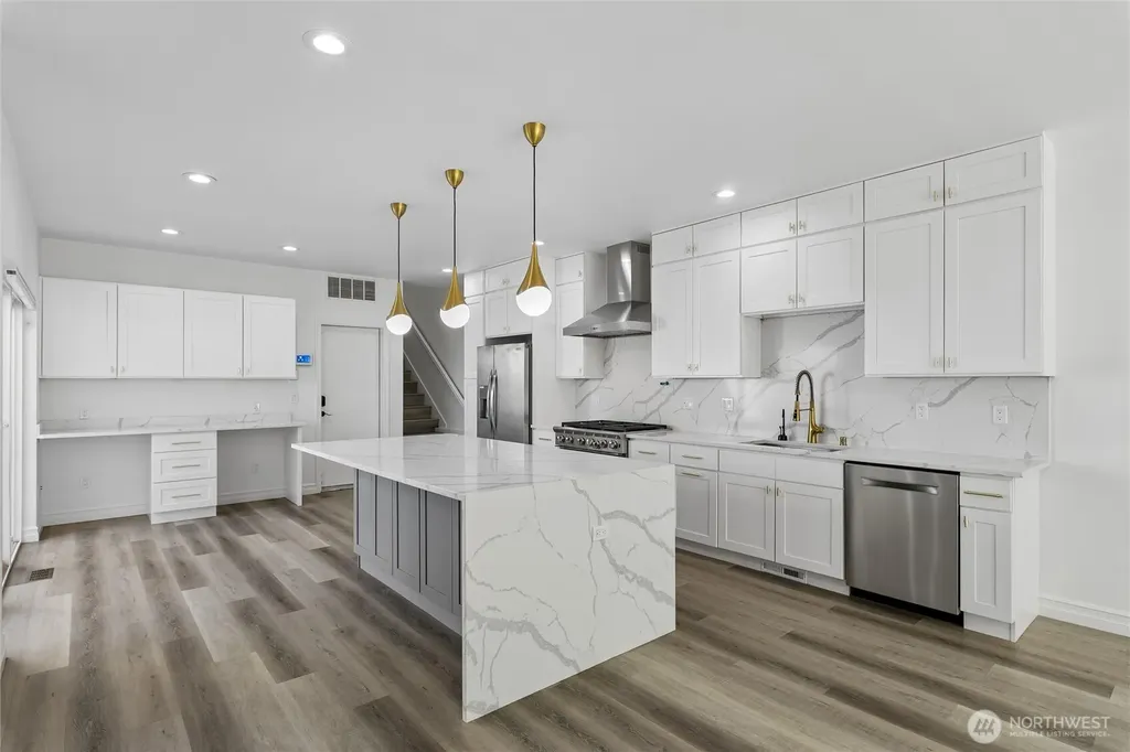 11870 SE 5th Street Bellevue WA 98005