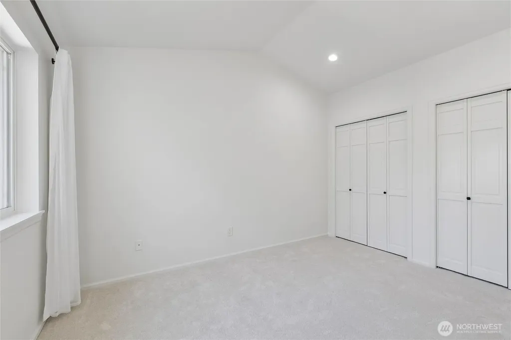 11870 SE 5th Street Bellevue WA 98005