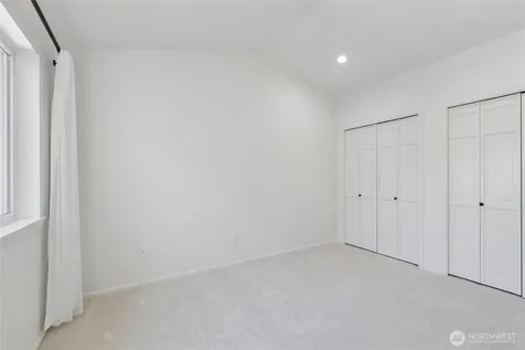 11870 SE 5th Street Bellevue WA 98005