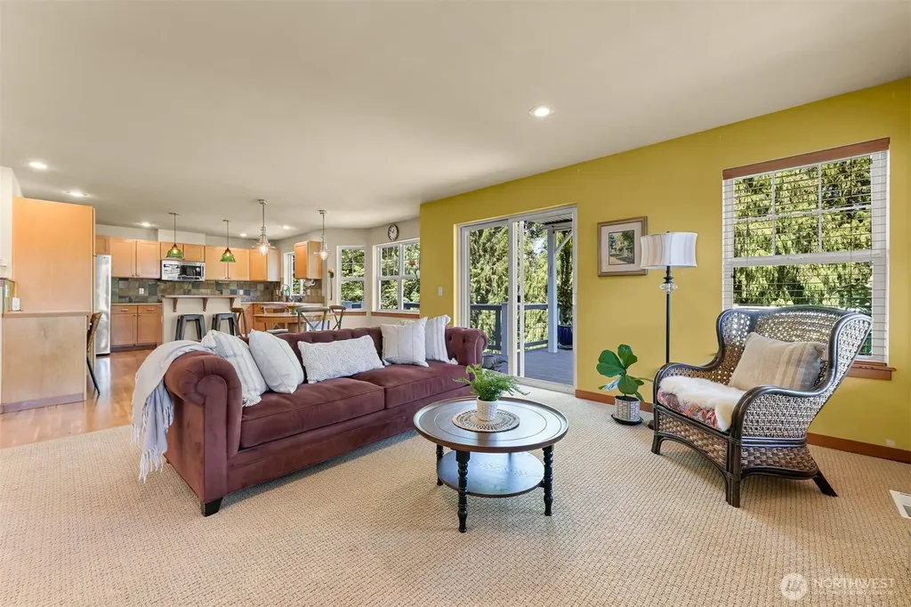 4821 Lookout Avenue Bellingham WA 98229