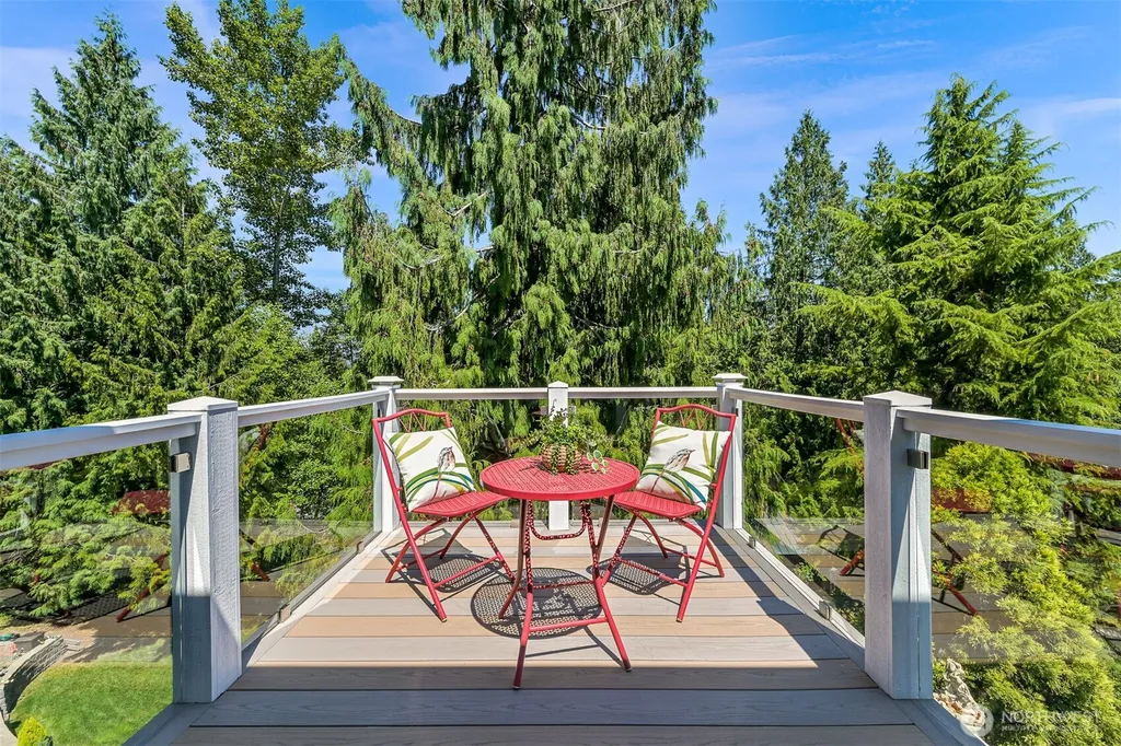 4821 Lookout Avenue Bellingham WA 98229