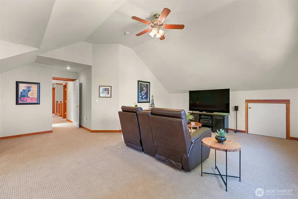 4821 Lookout Avenue Bellingham WA 98229