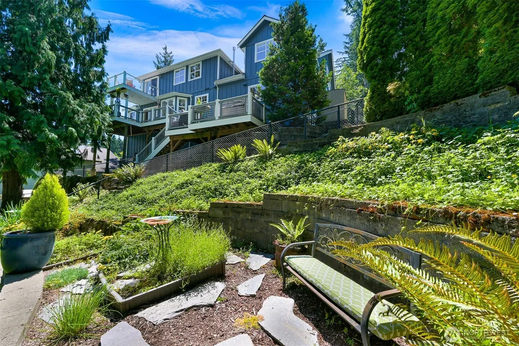 4821 Lookout Avenue Bellingham WA 98229