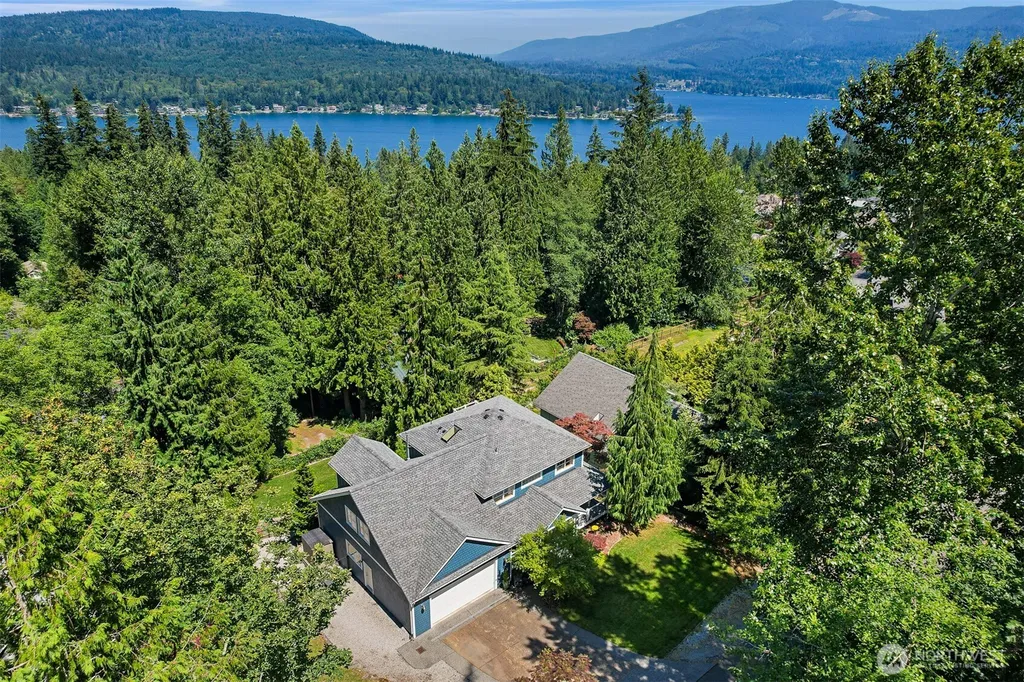 4821 Lookout Avenue Bellingham WA 98229