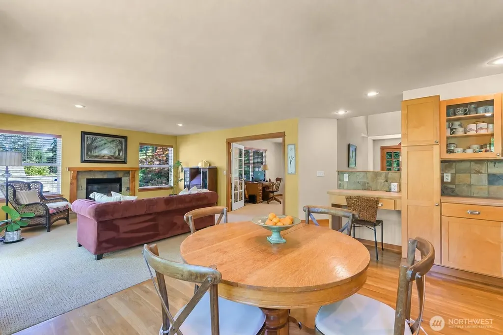 4821 Lookout Avenue Bellingham WA 98229