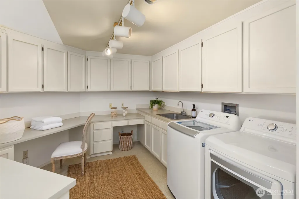 5858 Crystal Springs Drive NE Bainbridge Island WA 98110