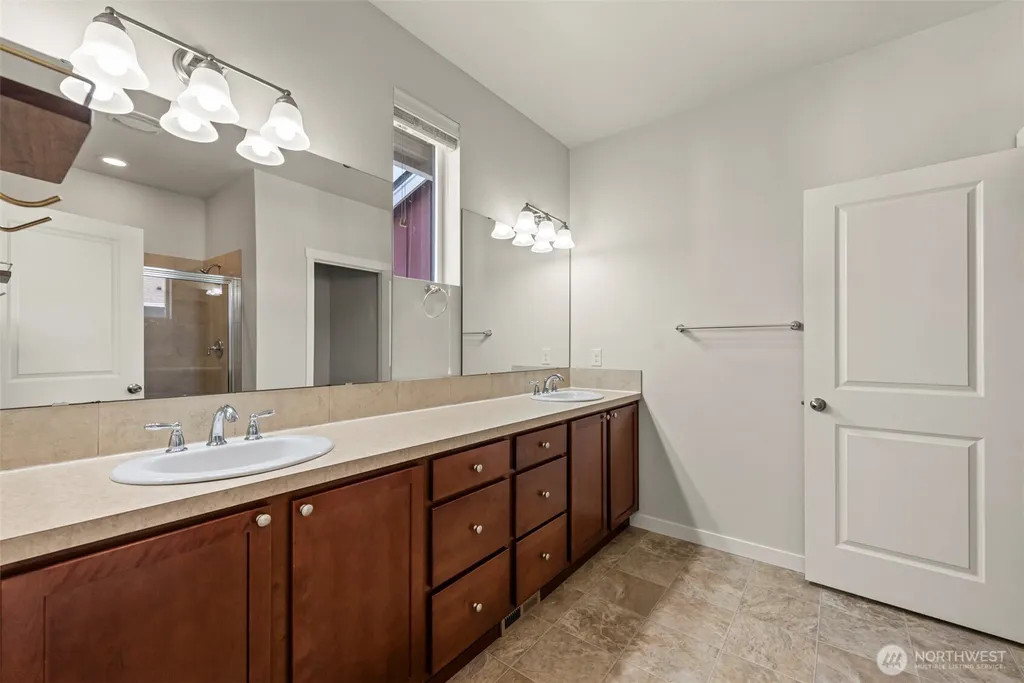 1119 NE Hickory Lane Issaquah WA 98029