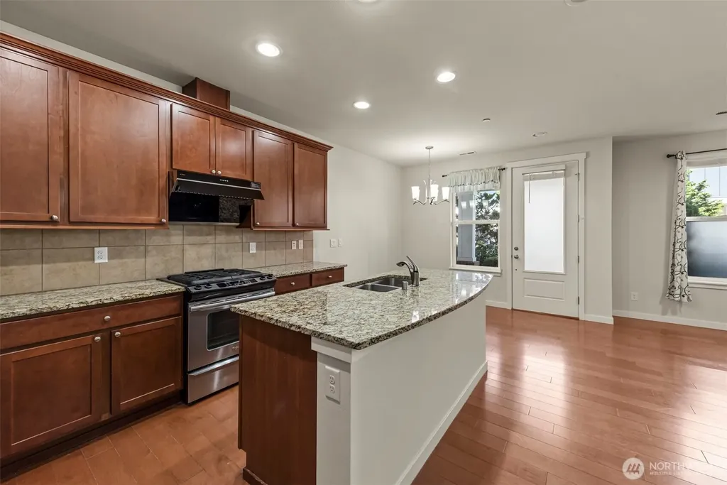 1119 NE Hickory Lane Issaquah WA 98029