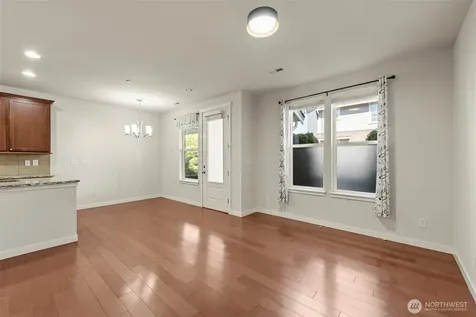 1119 NE Hickory Lane Issaquah WA 98029