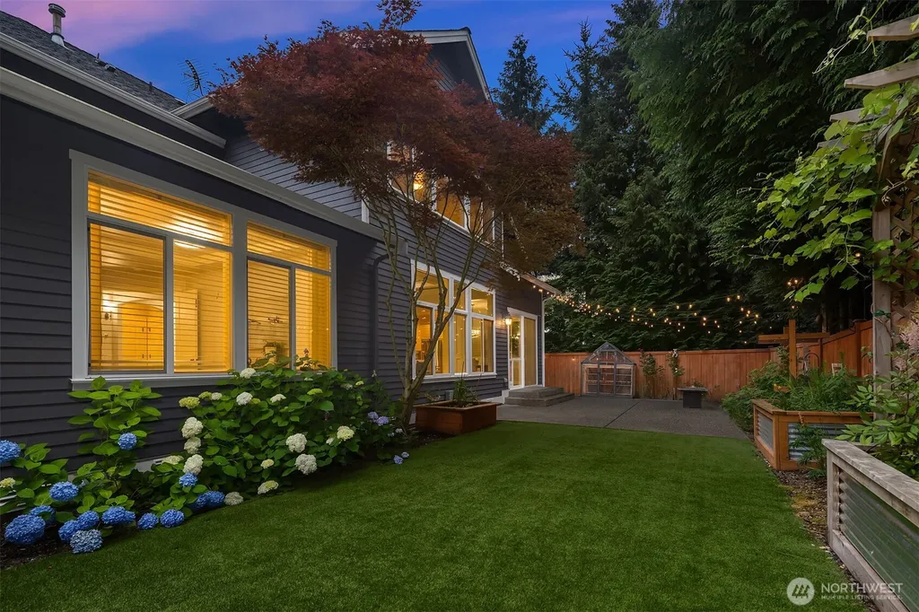 254 259th Place NE Sammamish WA 98074