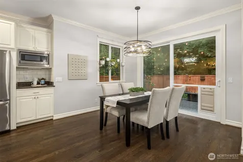 254 259th Place NE Sammamish WA 98074