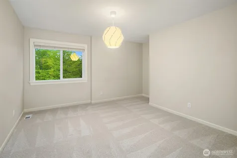 254 259th Place NE Sammamish WA 98074