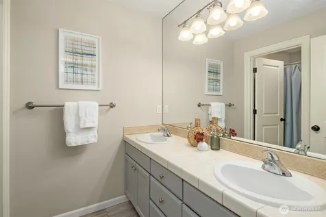 254 259th Place NE Sammamish WA 98074