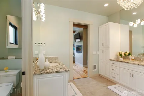 17402 83rd Court NE Kenmore WA 98028