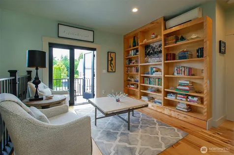 17402 83rd Court NE Kenmore WA 98028