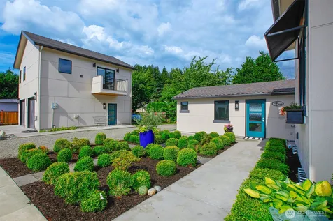 17402 83rd Court NE Kenmore WA 98028