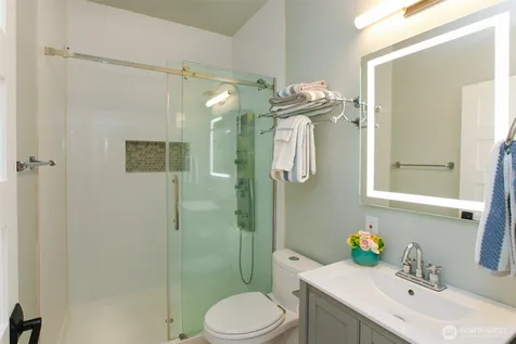 17402 83rd Court NE Kenmore WA 98028
