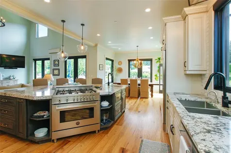 17402 83rd Court NE Kenmore WA 98028