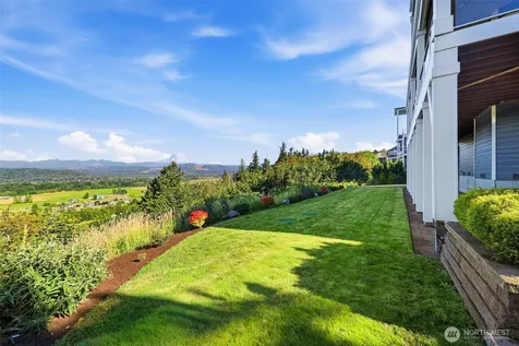 16719 140th Avenue E Puyallup WA 98374