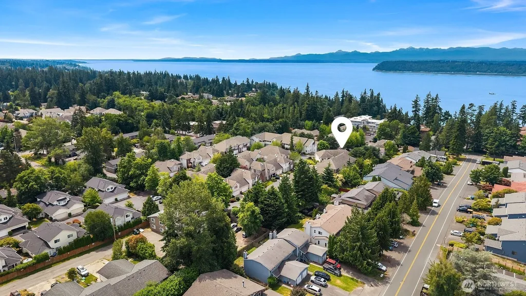 8221 W 53rd Avenue W Mukilteo WA 98275