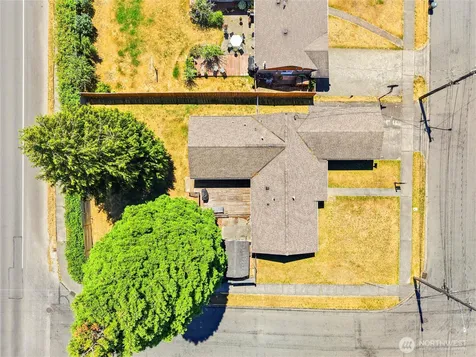 5102 N Mance Tacoma WA 98407