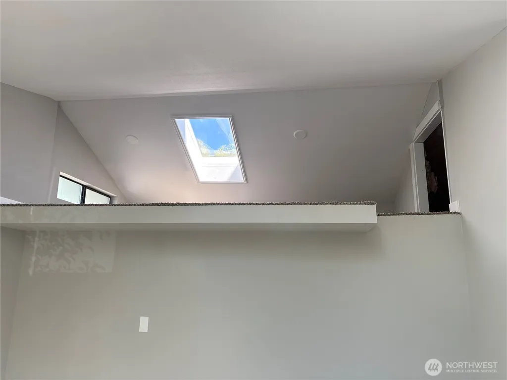 1040 W Shady Lane Oak Harbor WA 98277