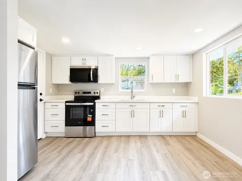 1040 W Shady Lane Oak Harbor WA 98277