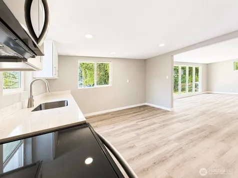 1040 W Shady Lane Oak Harbor WA 98277