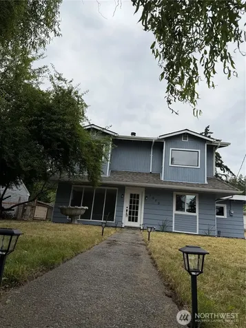 1040 W Shady Lane Oak Harbor WA 98277