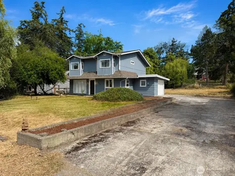 1040 W Shady Lane Oak Harbor WA 98277