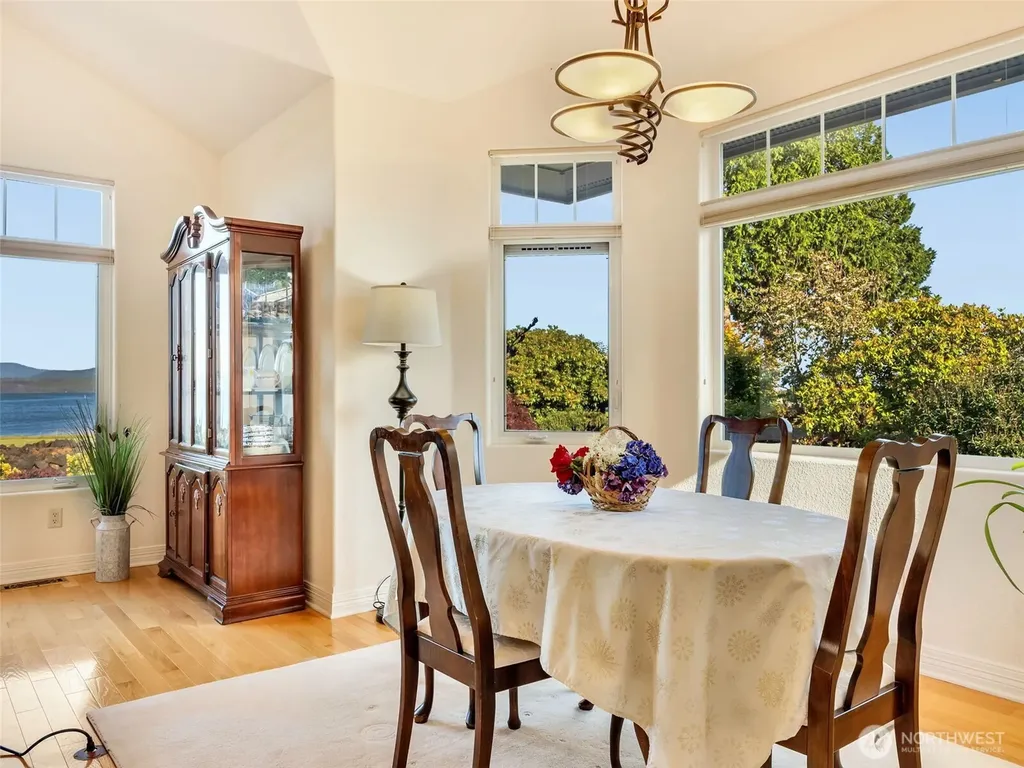 18114 Sandridge Road Long Beach WA 98631