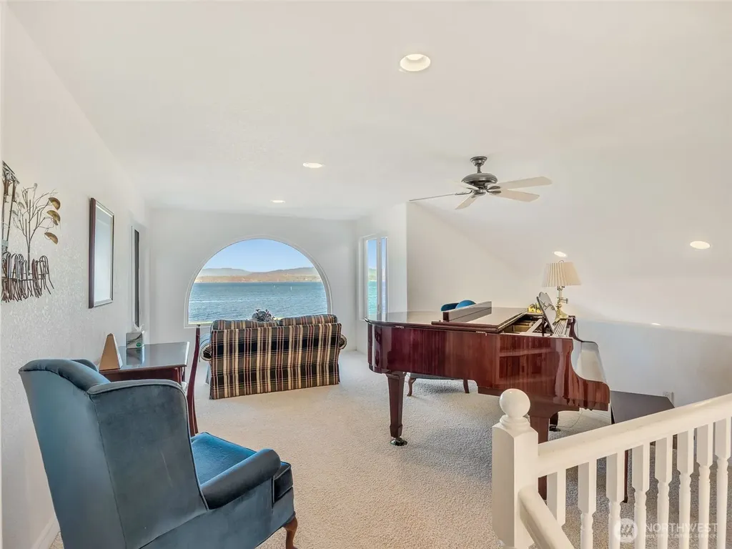 18114 Sandridge Road Long Beach WA 98631
