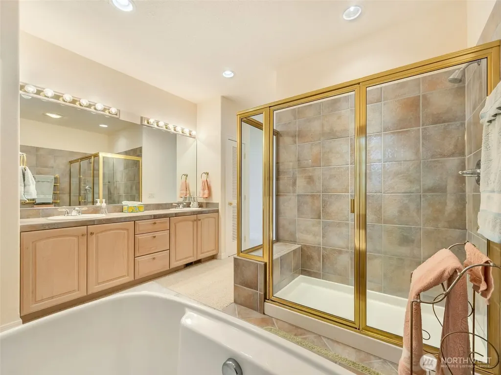 18114 Sandridge Road Long Beach WA 98631