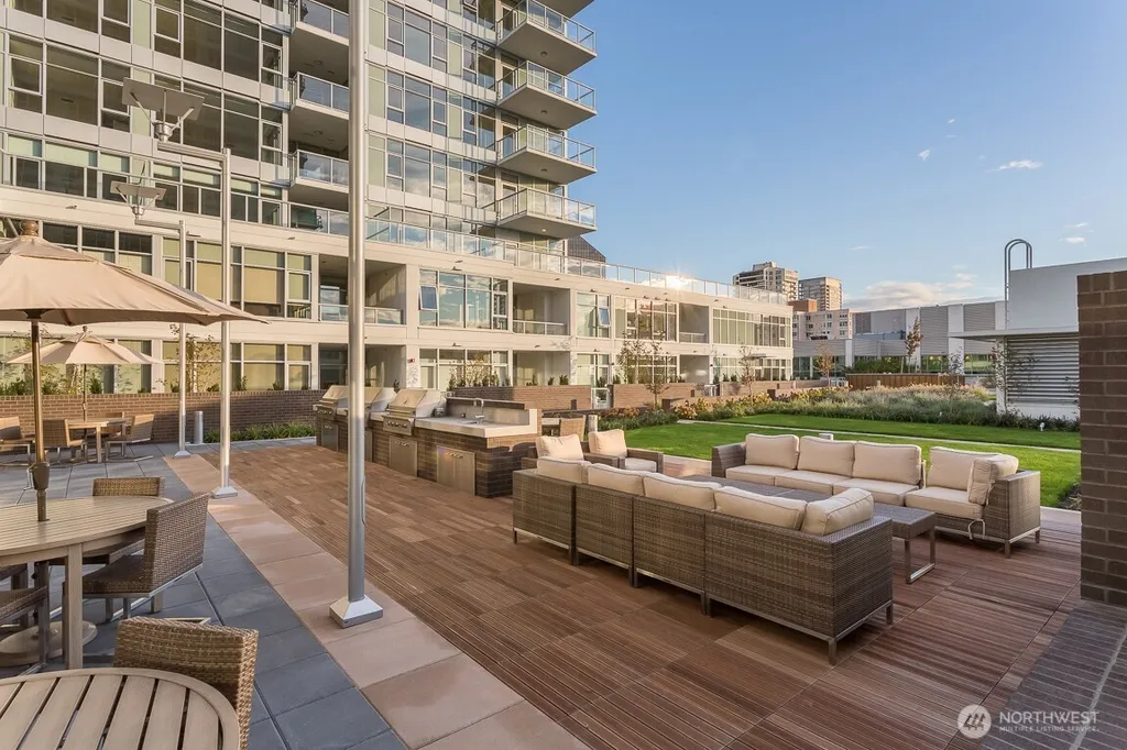 588 Bell Street Seattle WA 98121
