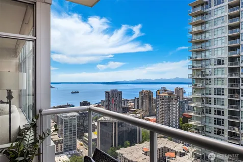 588 Bell Street Seattle WA 98121