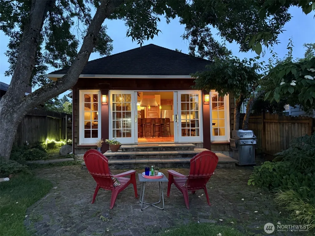 4229 46th Avenue S Seattle WA 98118