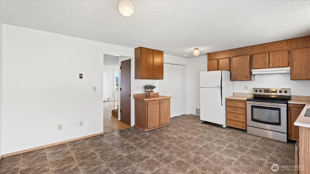 4518 SW 320th Street Federal Way WA 98023
