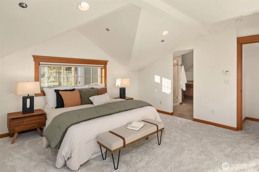 3670 Dayton Avenue N Seattle WA 98103